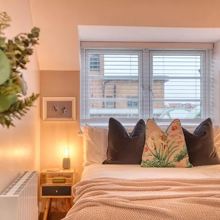 The Station Loft City Centre 1-Bed Apartment Worcester Exterior photo