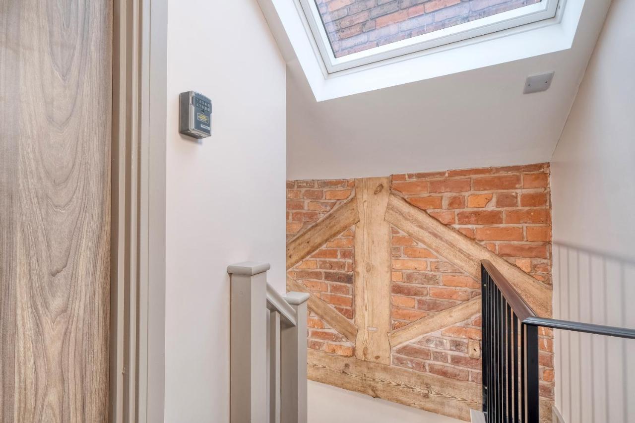 The Station Loft Centre 1-bed Apartment Worcester